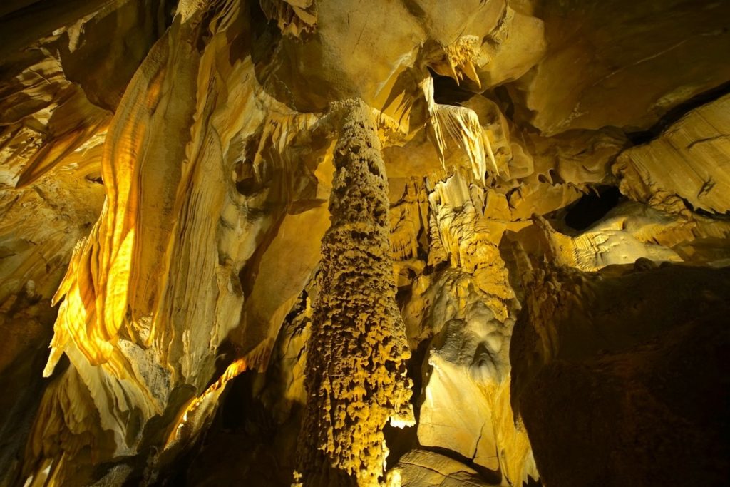 Grottes-d-Isturitz–1-